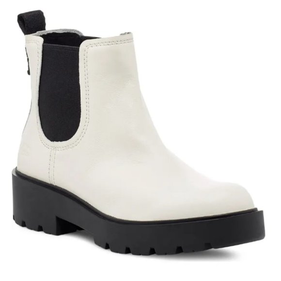 UGG | Markstrum Waterproof Chelsea Boot - Picture 1 of 14